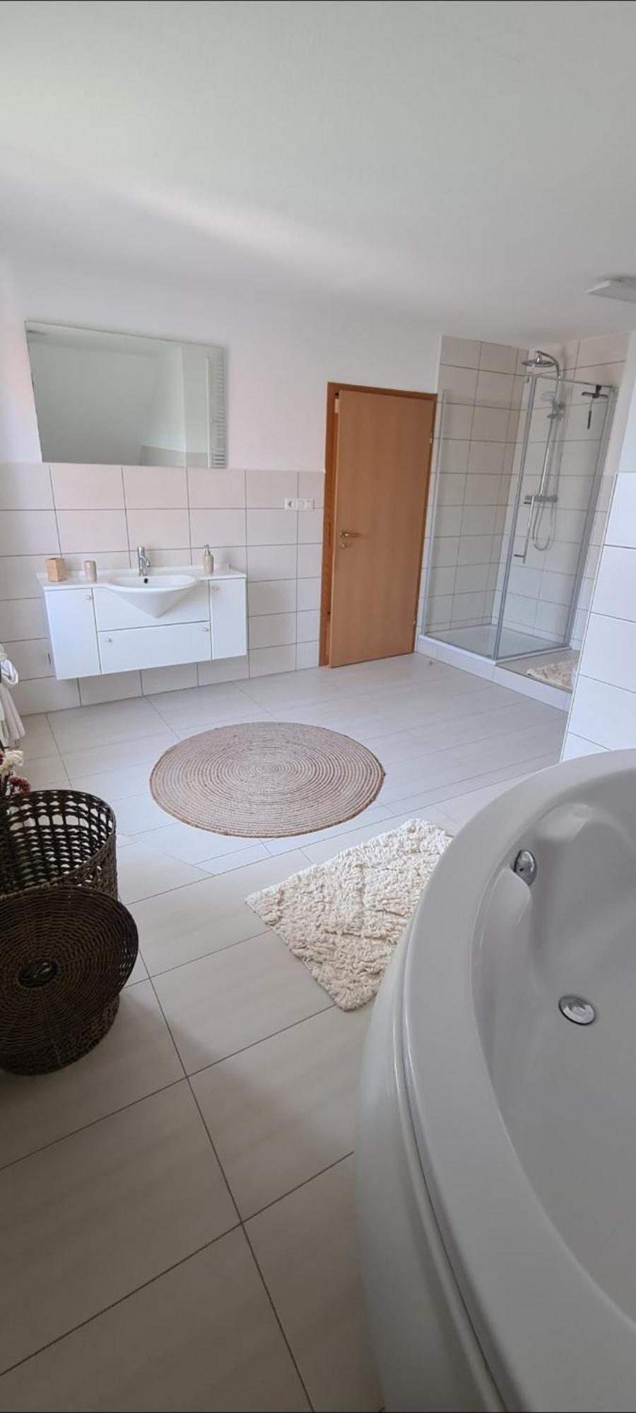 Stilvolle Ferienwohnung Free Parking, Space, Wlan Niestetal المظهر الخارجي الصورة