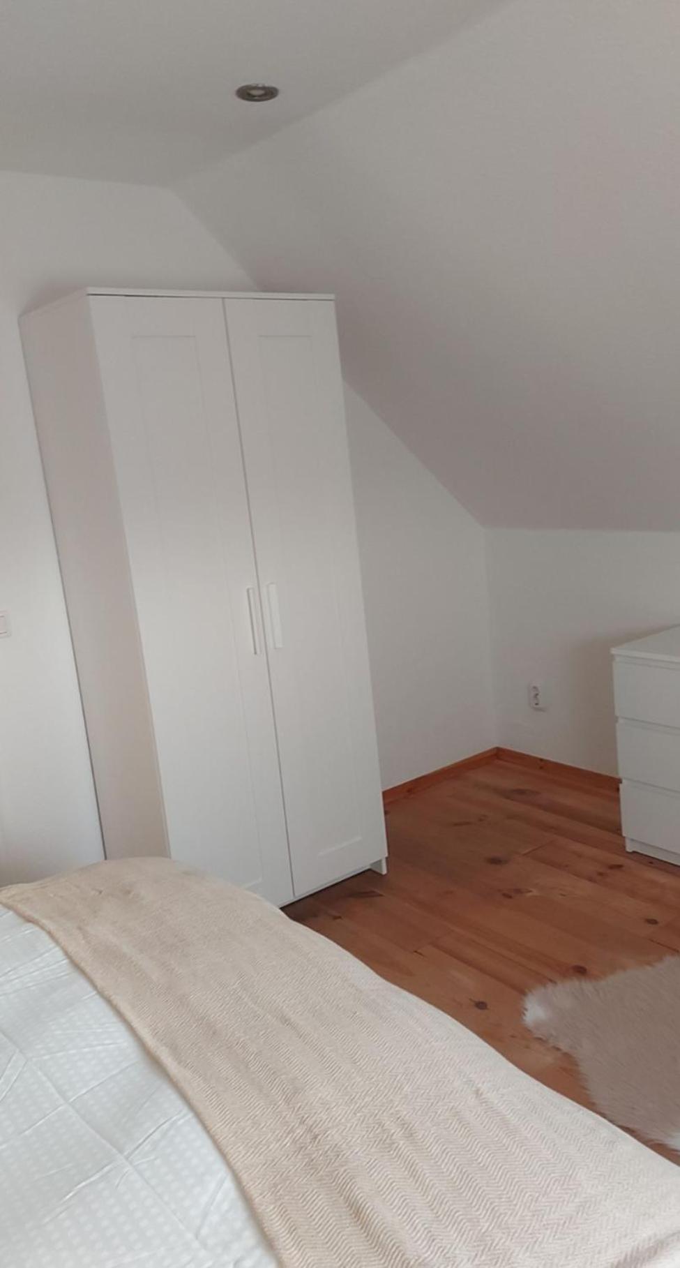 Stilvolle Ferienwohnung Free Parking, Space, Wlan Niestetal المظهر الخارجي الصورة